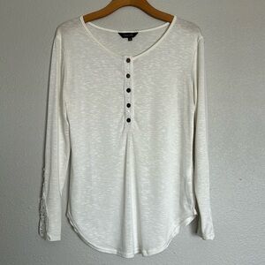 Women’s Ivory Long sleeve Henley top size Small - crochet details